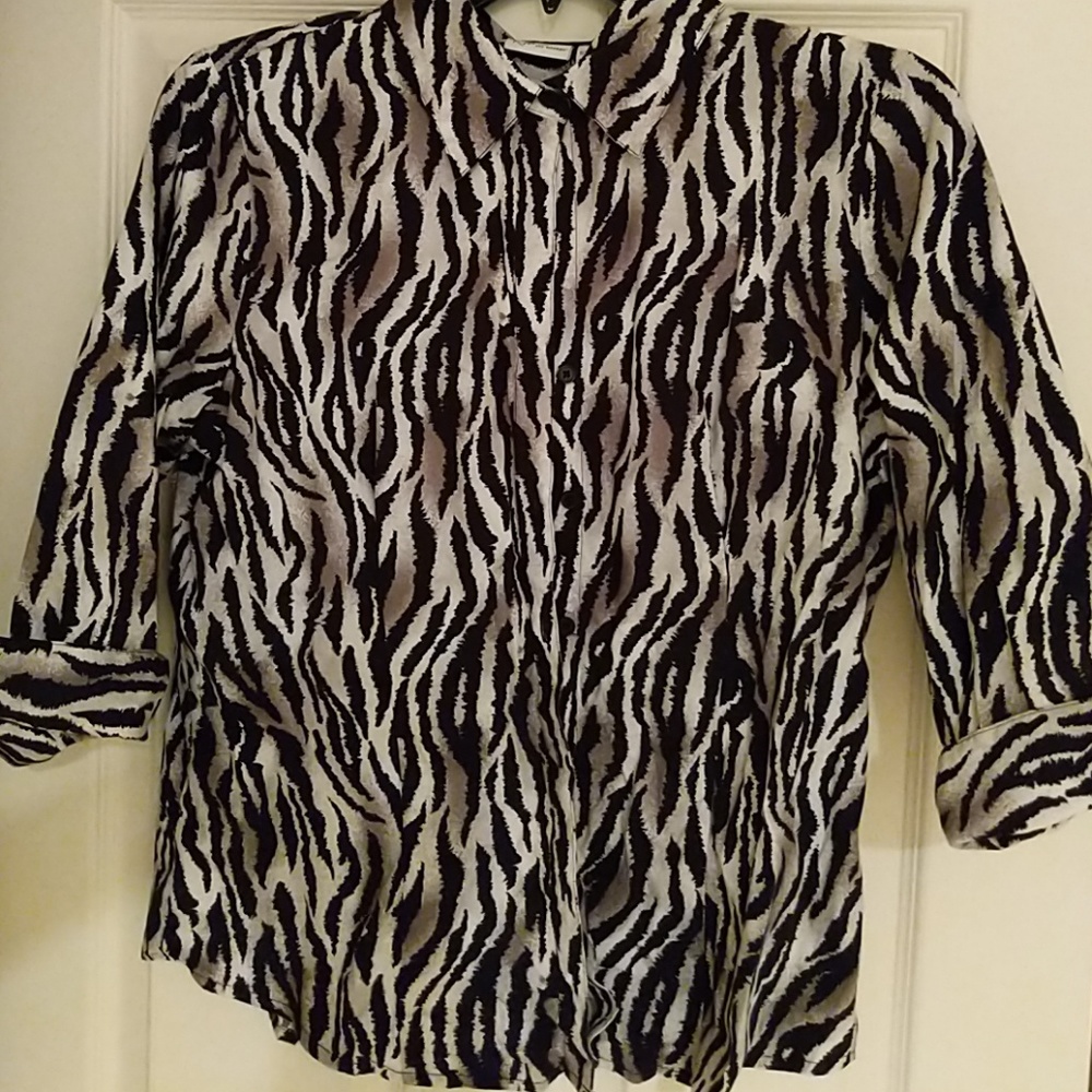 Blouse with 3/4 sleeves size XL in black and grey